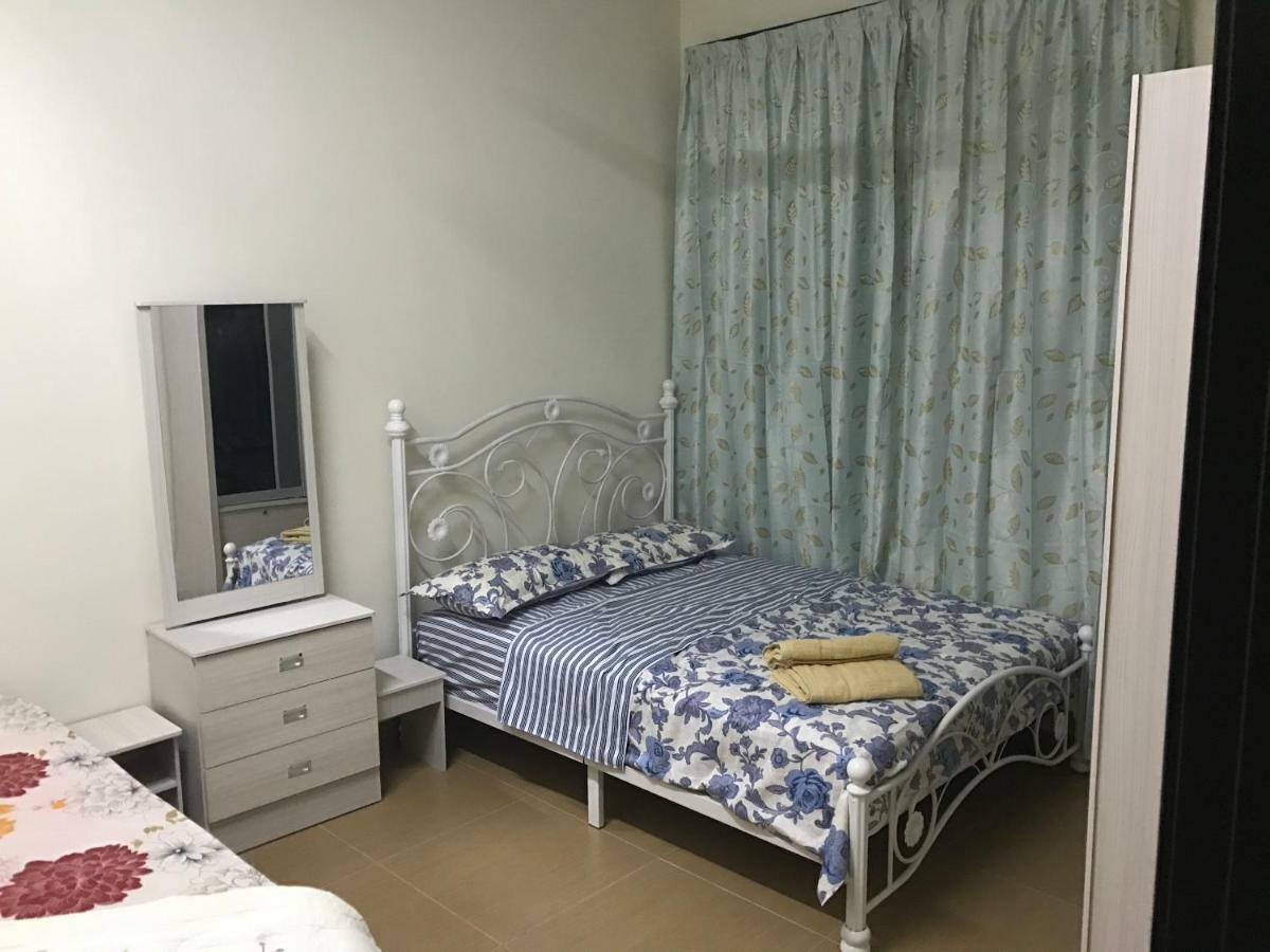 Villaparadise Homestay Batu Pahat Exterior foto